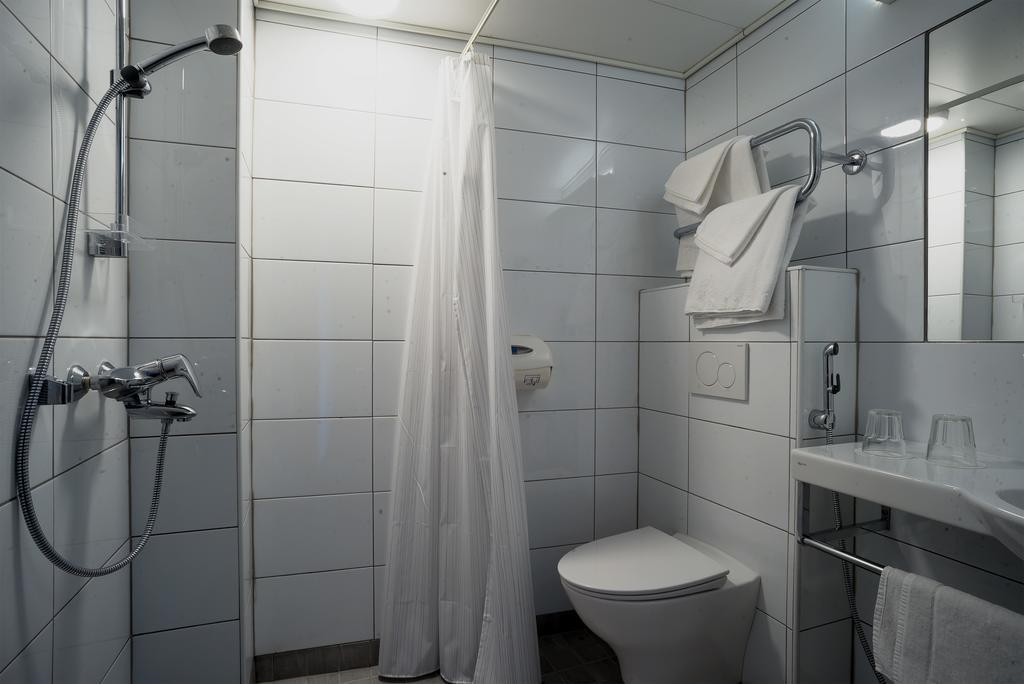 Hotel Palomestari เกมี ภายนอก รูปภาพ