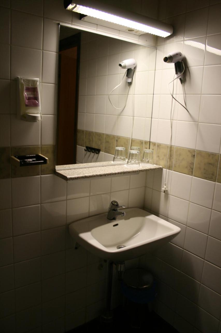 Hotel Palomestari เกมี ภายนอก รูปภาพ