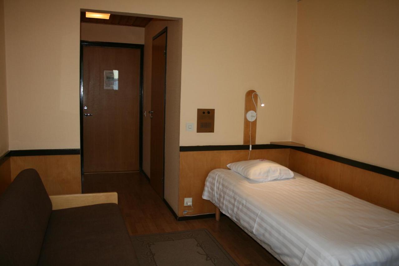 Hotel Palomestari เกมี ภายนอก รูปภาพ